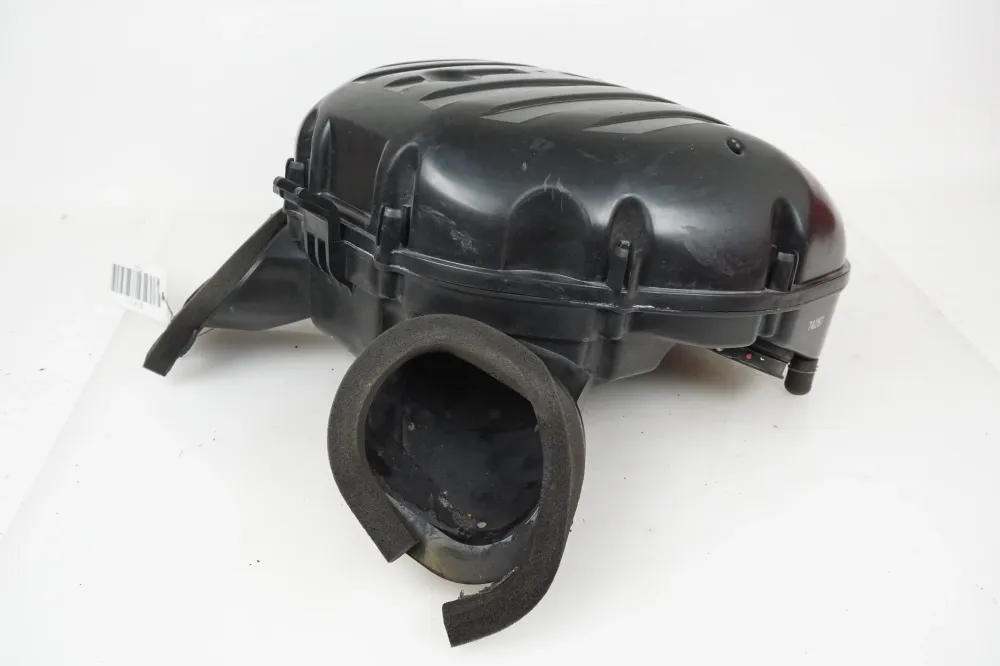 Vzduchový filtr (airbox) Suzuki