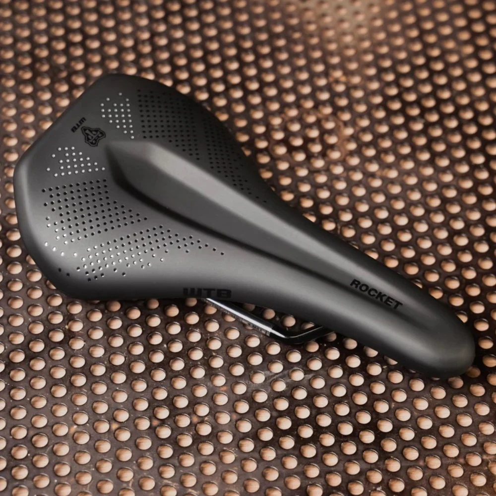 WTB ROCKET FUSION Medium 145mm Titanové kolejnice sedla Black