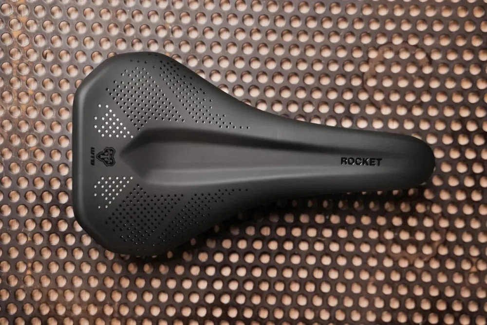 WTB ROCKET FUSION Střední sedlo 145mm Ocelové kolejnice černé