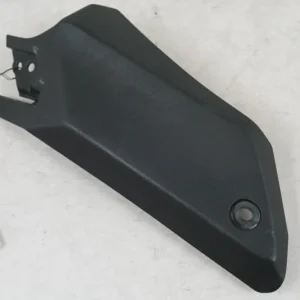 boční panel Yamaha