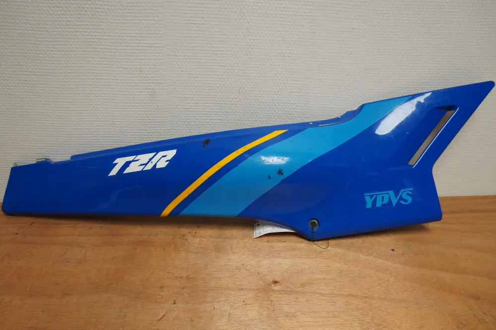 Boční panel Yamaha
