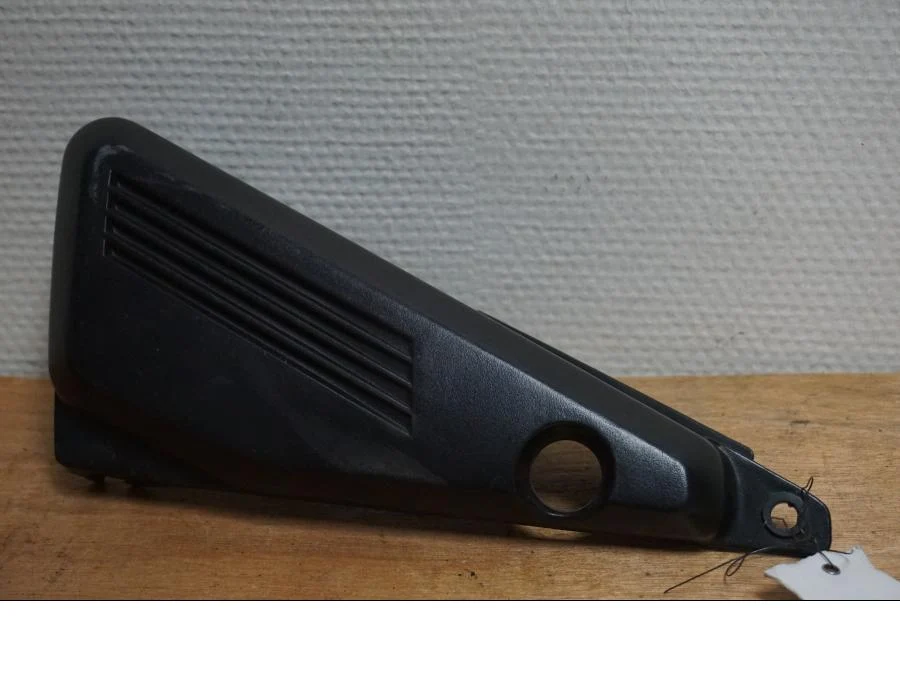 Boční panel Yamaha