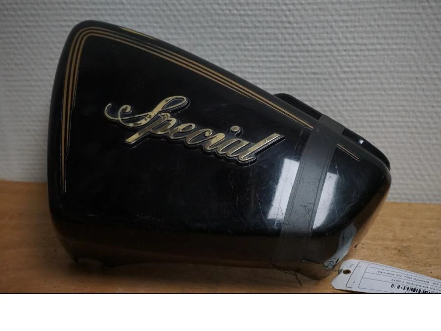 Boční panel Yamaha