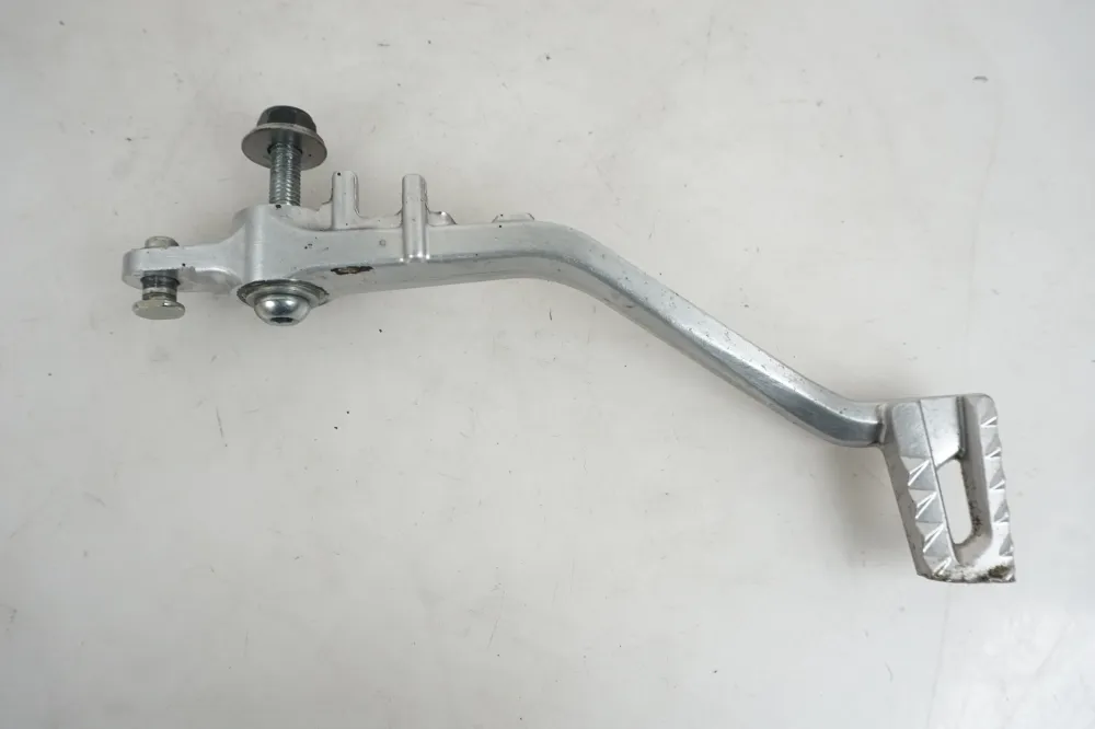 brzdový pedál Yamaha