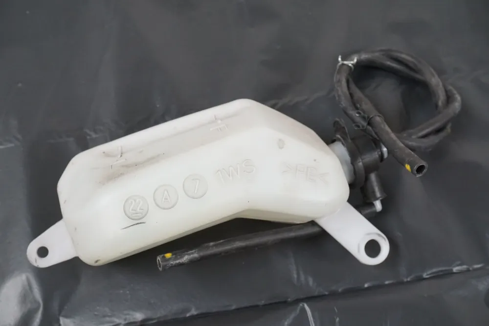 Expanzní nádrž chladicí kapaliny Yamaha