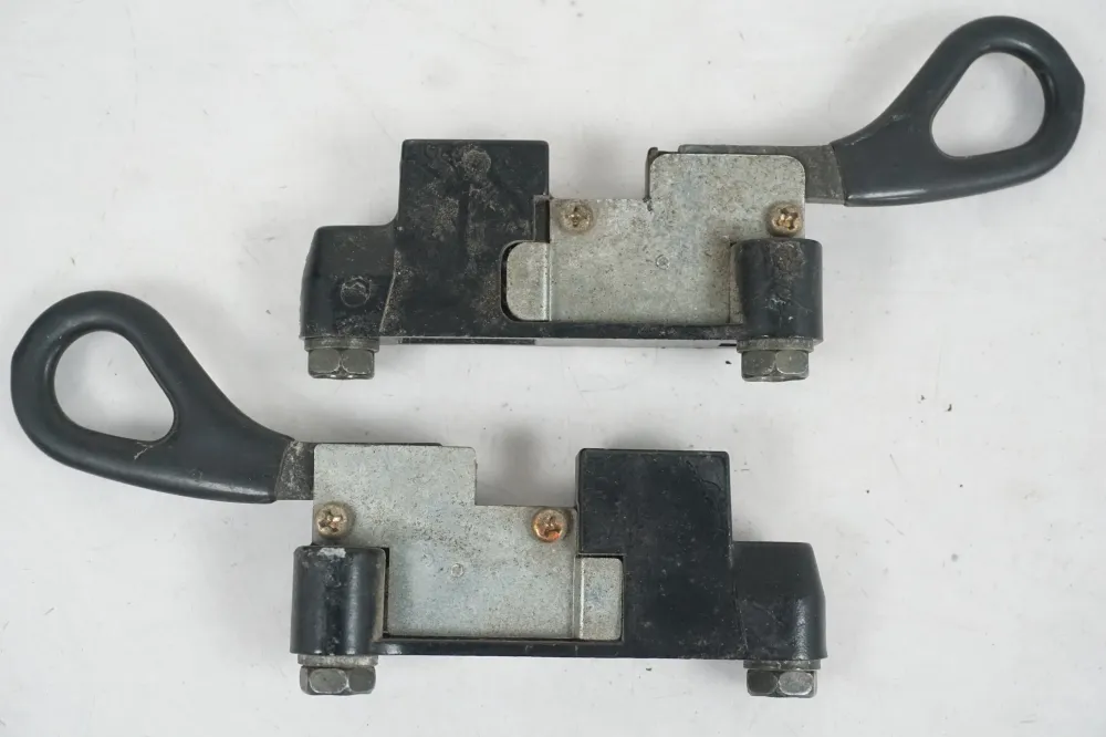 Mechanismus zámku sedla Yamaha