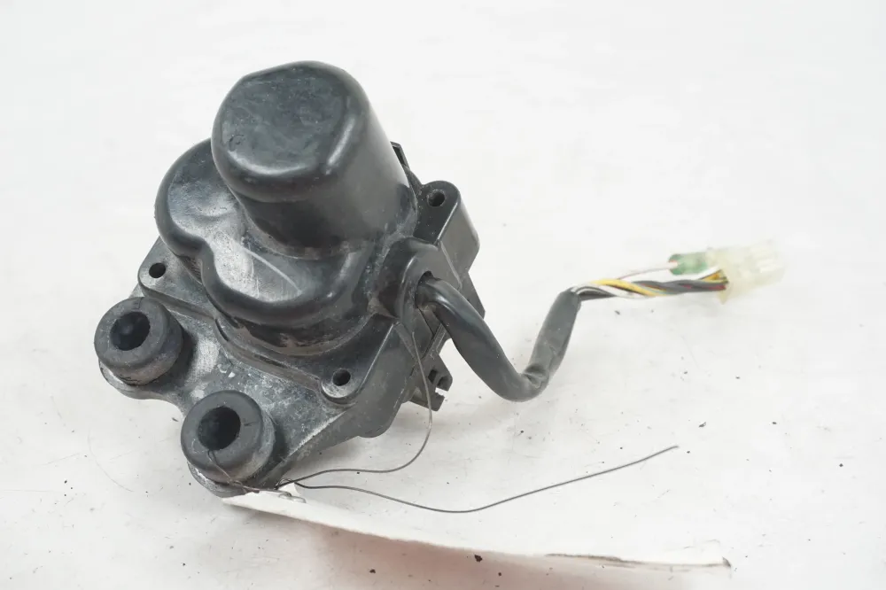 motor klapky výfuku Yamaha