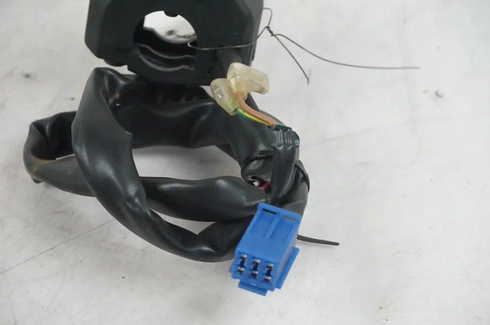 Ovládací prvky řídítek Yamaha
