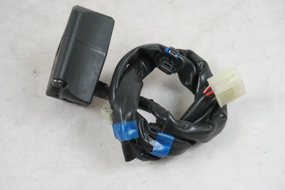 Ovládací prvky řídítek Yamaha