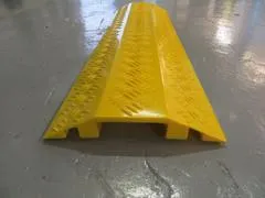 Ochranná kabelová rampa (275 × 40 × 1000 mm)