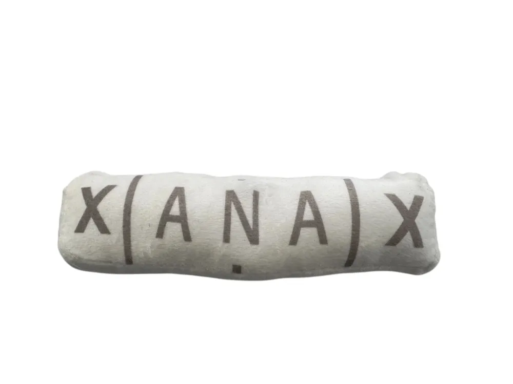 Psí hračka – tvar tablet - Xanax, 20 cm x 5 cm s pískacím prvkem