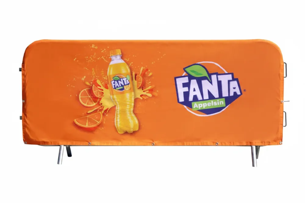 Potah na zahrazovací bariéru – Premium textilie – tvarovaný obrys – 250 × 80 cm – s vlastním potiskem