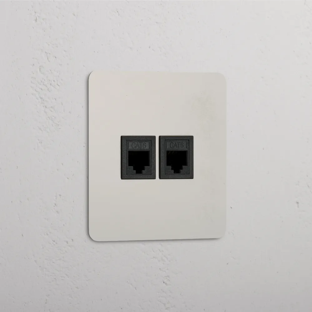 Kew Jednoduchá zásuvka 2x RJ45 - Leštěný nikl | Černý Regular
