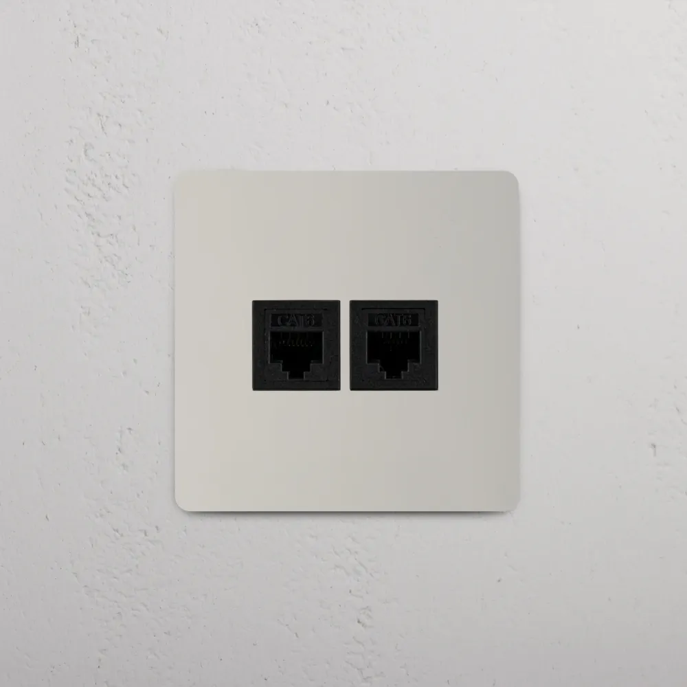 Kew Jednoduchá zásuvka 2x RJ45 - Leštěný nikl | Černý Regular