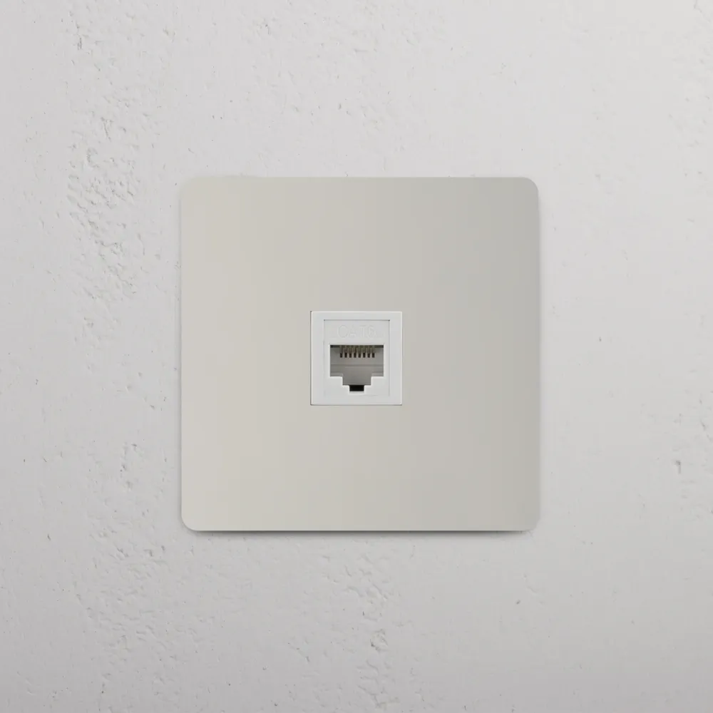 Kew Jednoduchá zásuvka RJ45 - Leštěný nikl | Bílý Regular