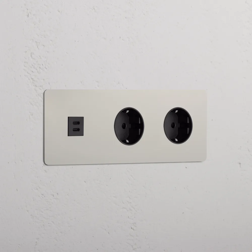 Kew Trojitá zásuvka USB-C 30 W 2x Schuko typu F - Leštěný nikl | Černý Regular