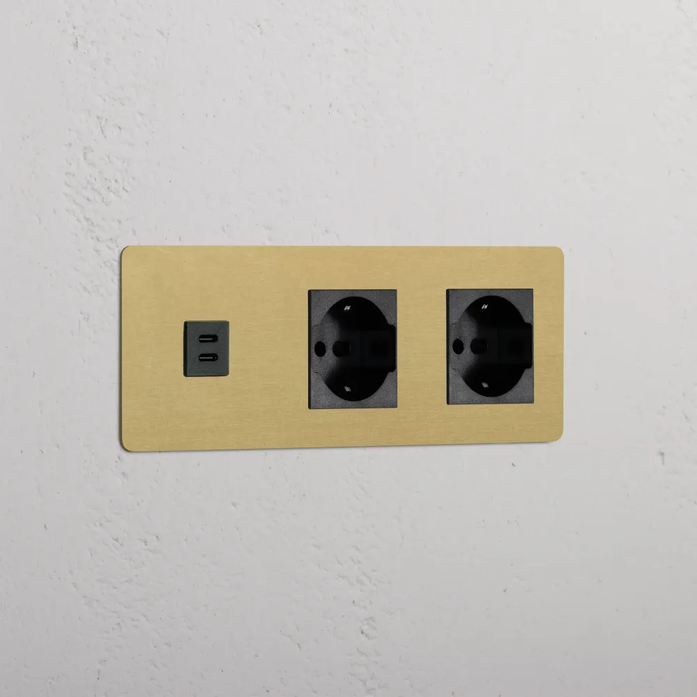 Kew Trojitá zásuvka USB-C 30 W 2 zásuvky Schuko/Bipasso - Starožitná mosaz | Černá Regular