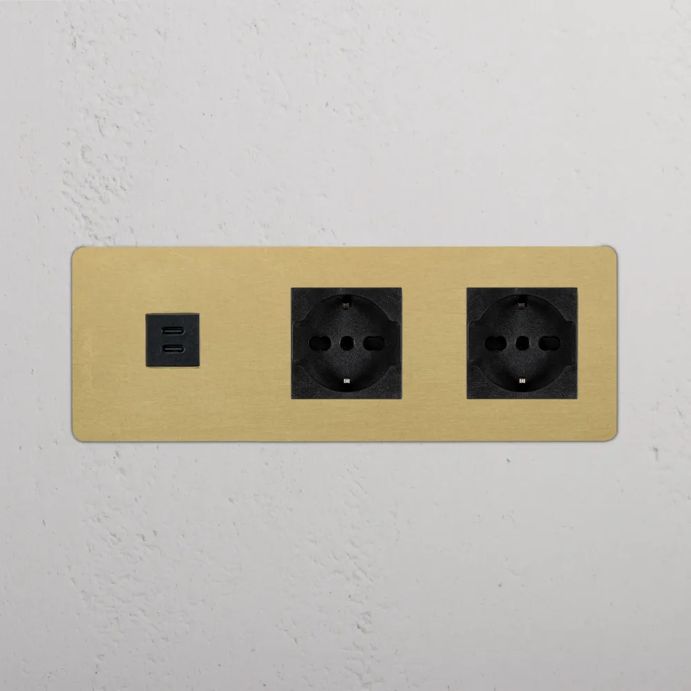 Kew Trojitá zásuvka USB-C 30 W 2 zásuvky Schuko/Bipasso - Starožitná mosaz | Černá Regular
