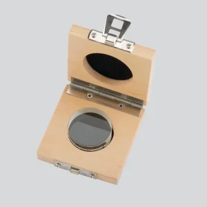 421 rovinné sklíčko D=45 mm v dřevěném pouzdře