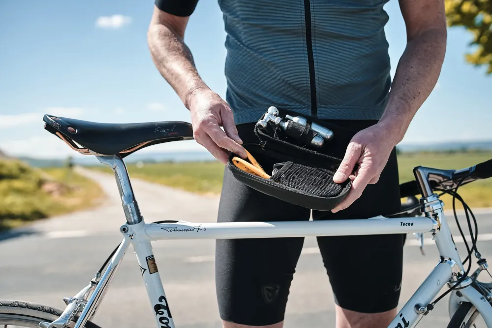 Pouzdro na nářadí FIDLOCK TWIST TOOLBOX + BIKE BASE černé
