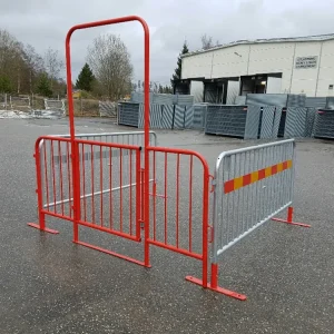 Mobilní zábrana s portálem brankou (2,3m)