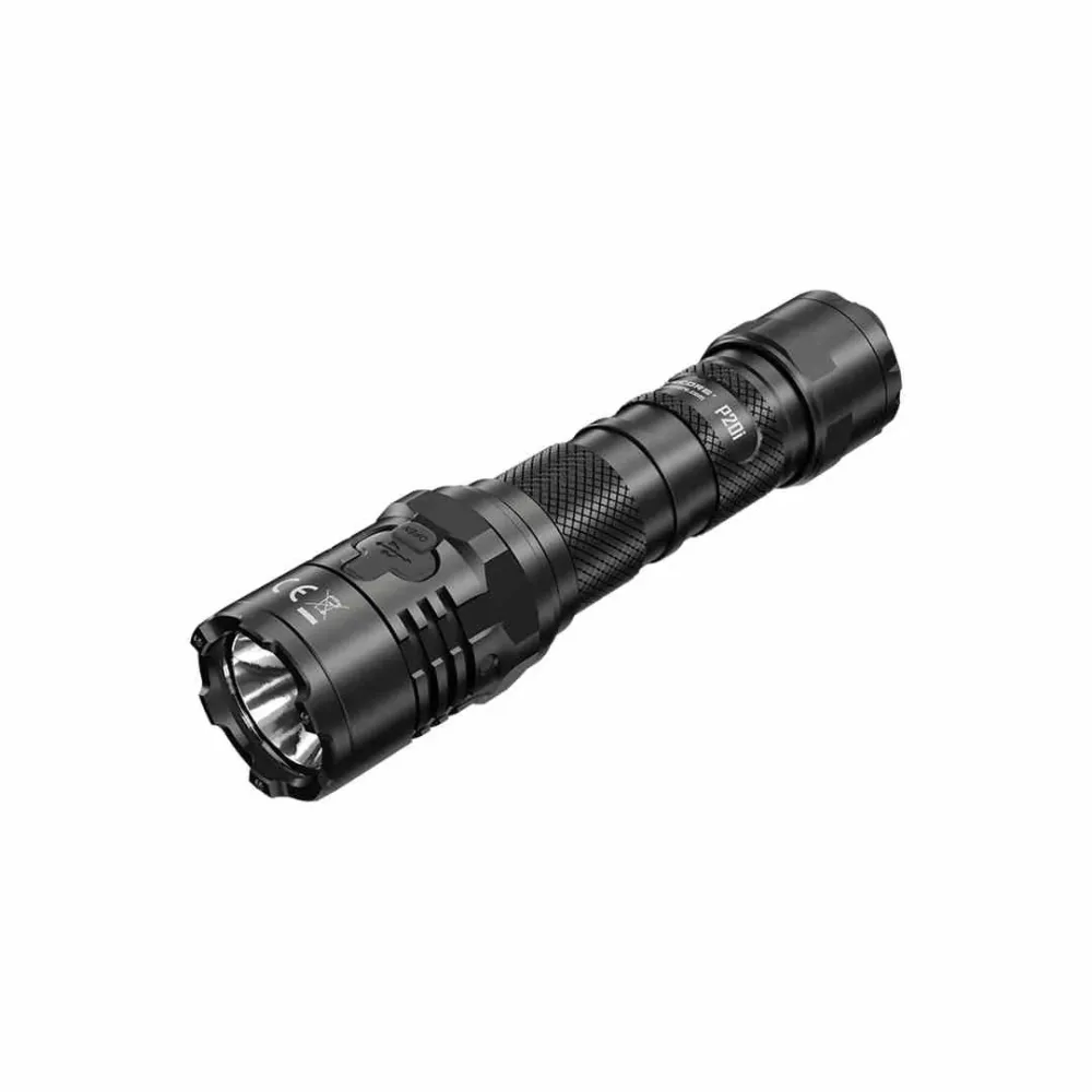 Svítilna Nitecore P20i