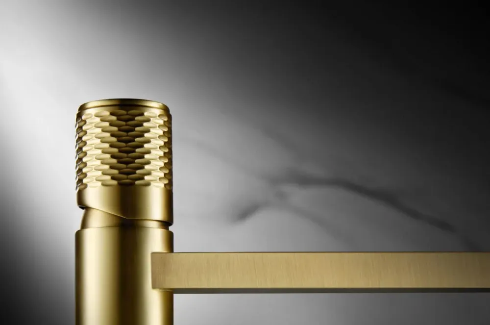 Designová zlatá umyvadlová baterie Opera Satin Gold