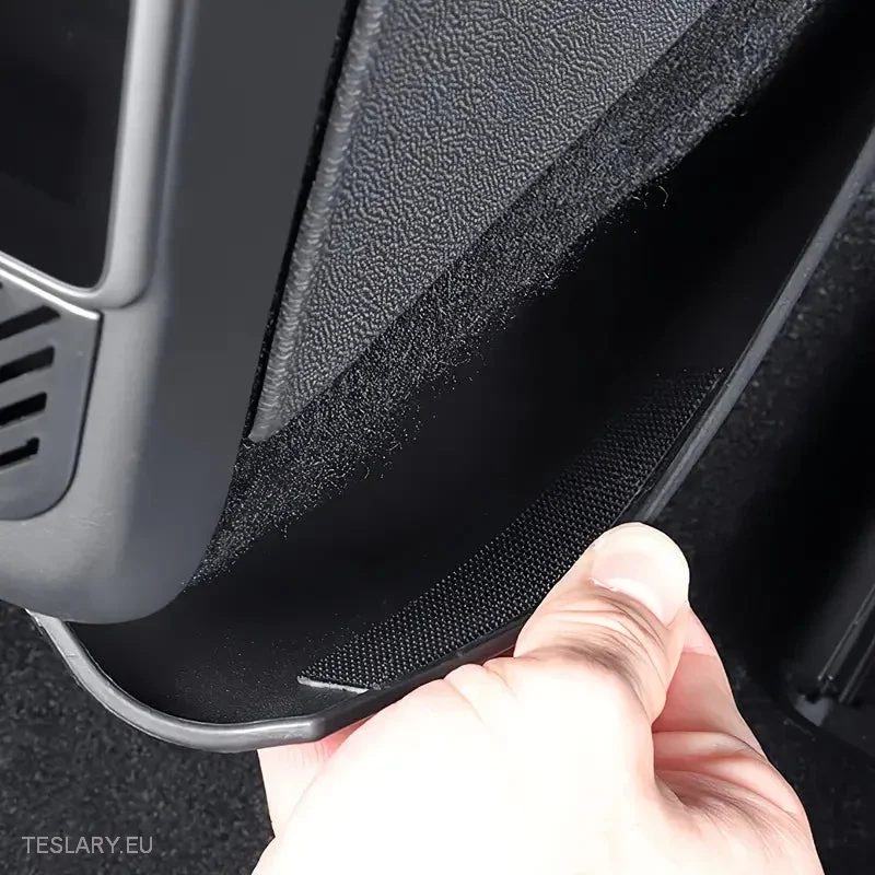 TESLA Model 3 Highland zadní panel Kick Panel pro středovou konzoli